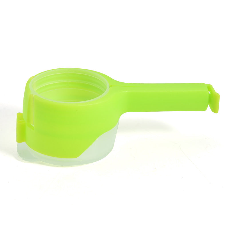 Plastic bag clip with lid